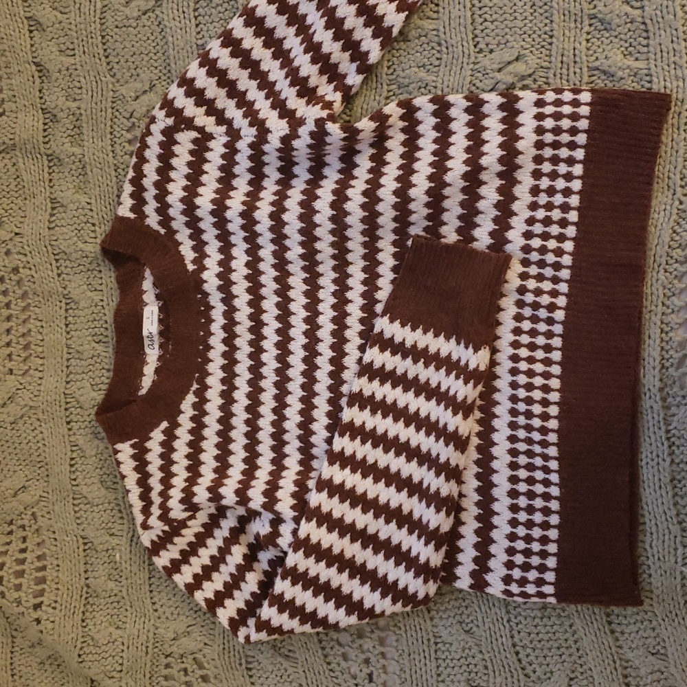 cropped striped brown sweater top
